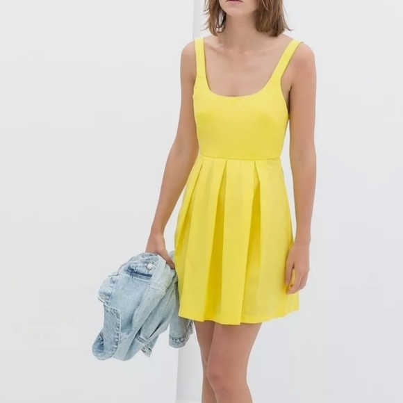 NWOT Zara Yellow Mini Pleated Dresss - Picture 5 of 5